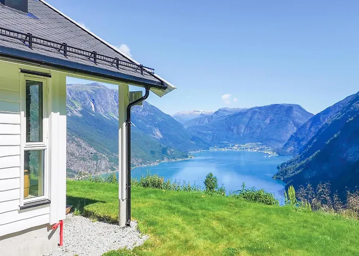 Dom wakacyjny 4 Bedroom Stunning In Skjolden