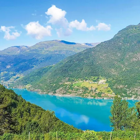 4 Bedroom Stunning In *