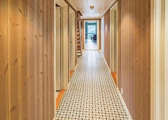 4 Bedroom Stunning In Casa de Férias Skjolden